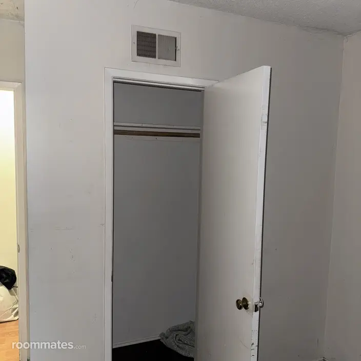 Room for rent in Hacienda Heights CA $975, house