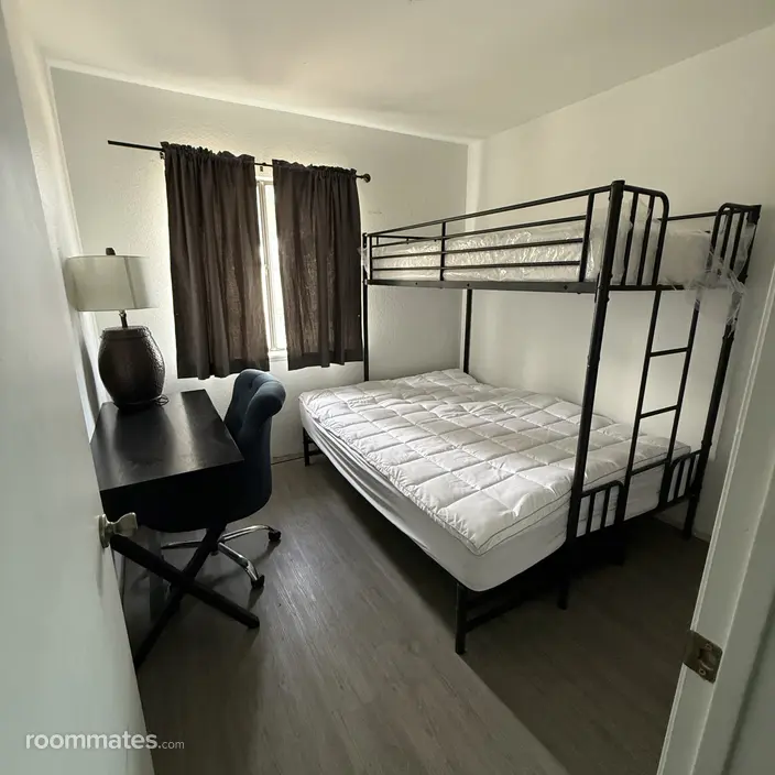 Room for rent in Las Vegas NV $600, house