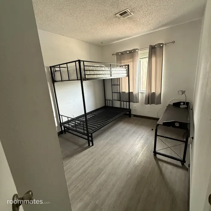 Room for rent in Las Vegas NV $600, house