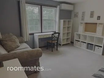 Room for rent in Lyme, CT $850, house