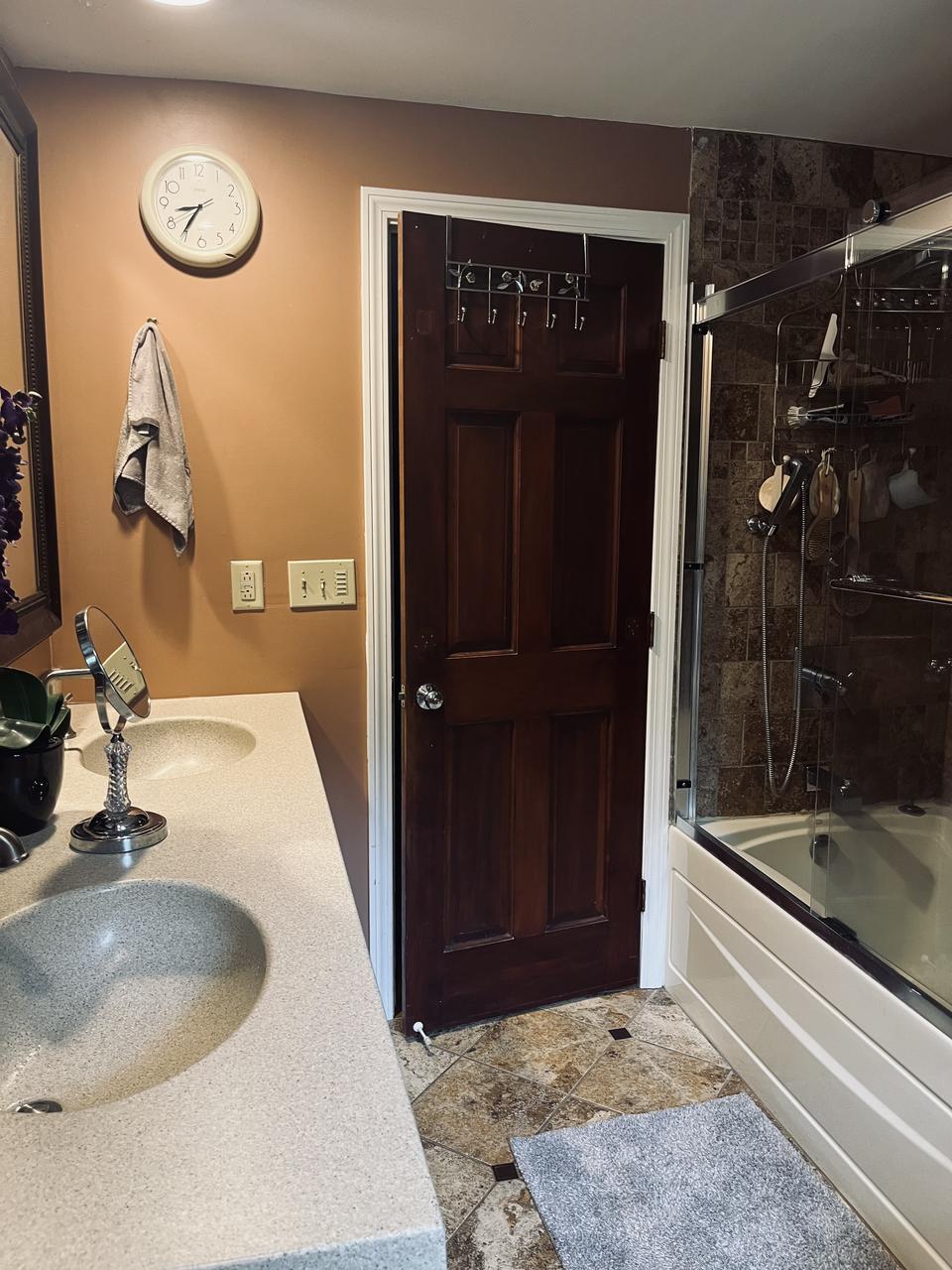 Profile photo 6 of 8