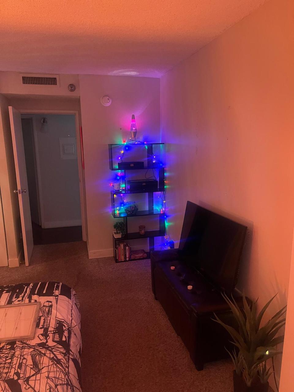 Profile photo 8 of 17