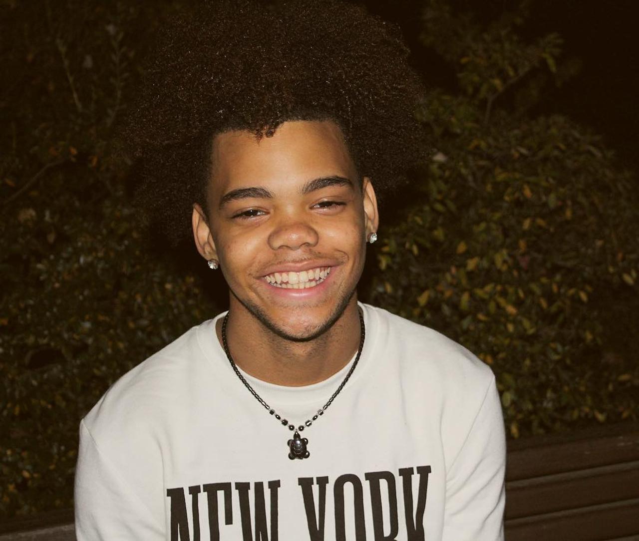 Profile photo 17 of 17