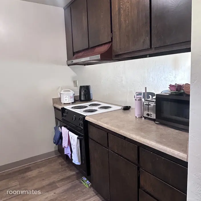 Room for rent in San Luis Obispo CA $875, apartment