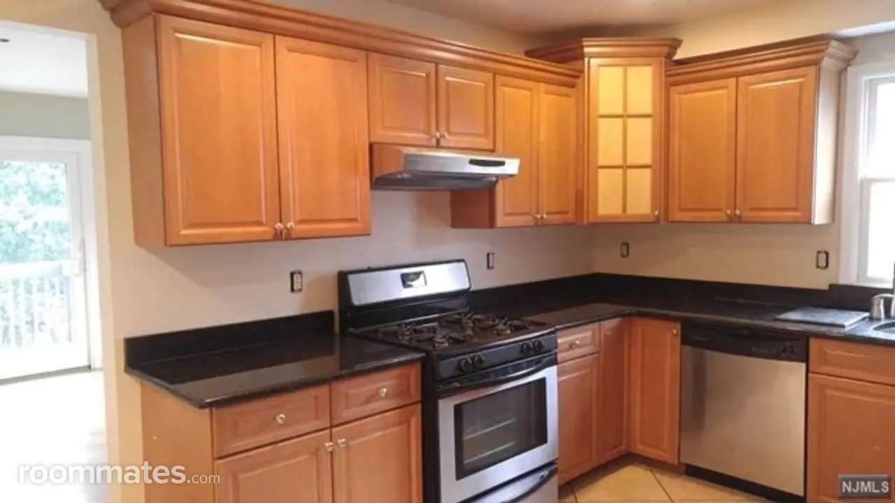 Profile photo 4 of 7