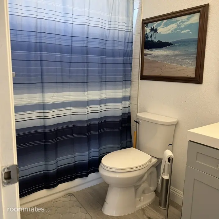 Room for rent in Fontana, CA $1000, house