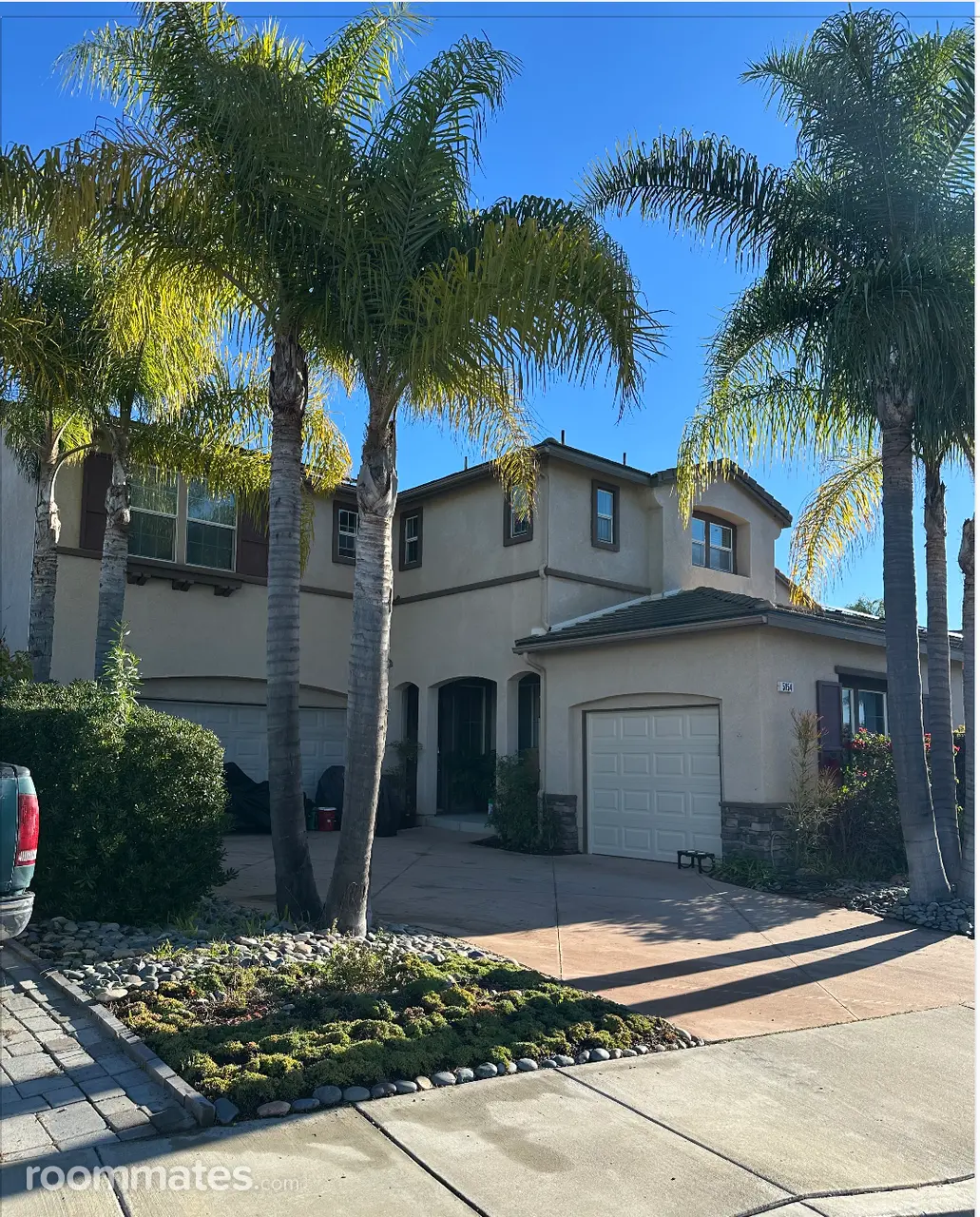 Profile photo 1 of 9