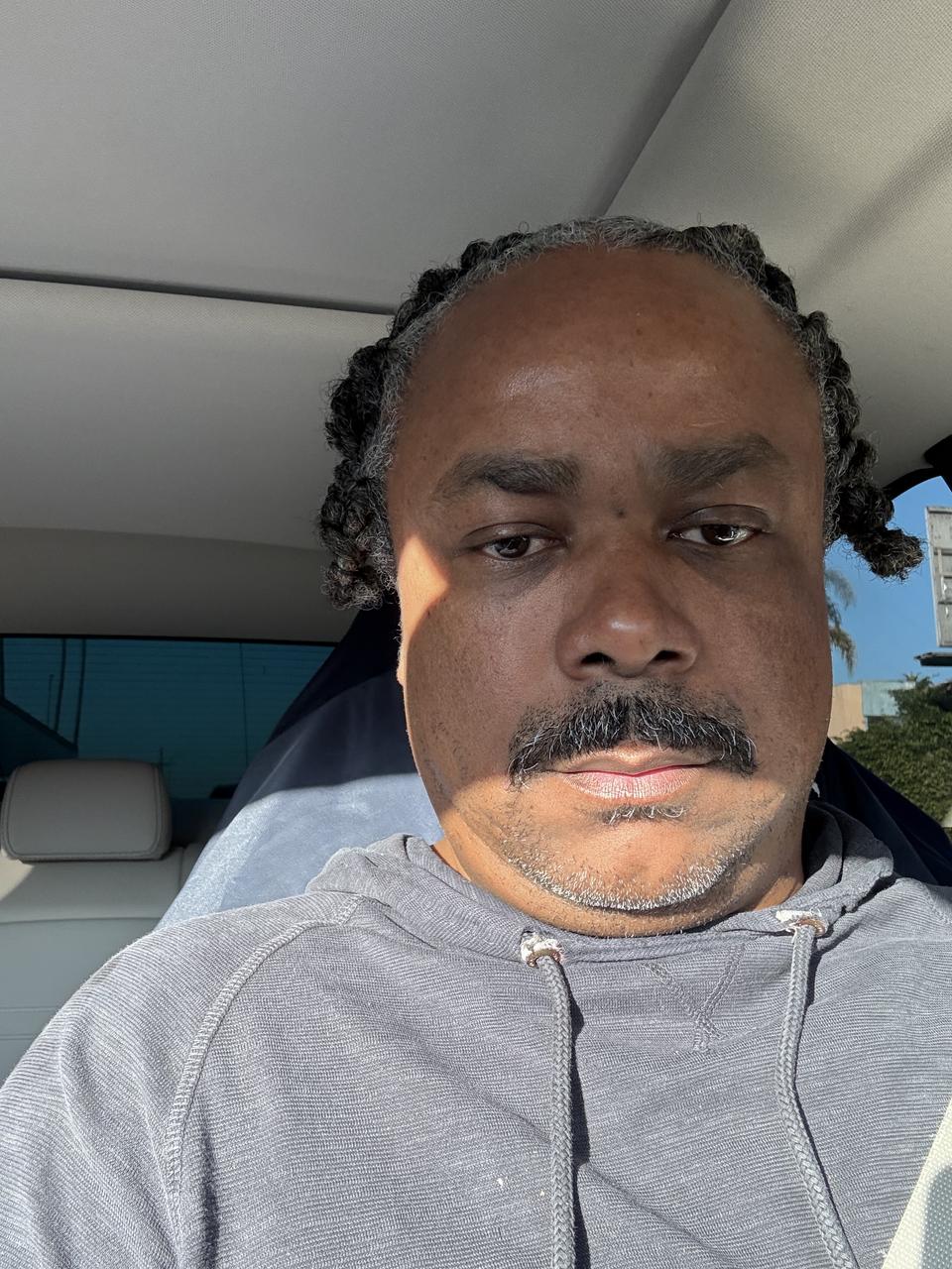 Profile photo 1 of 1