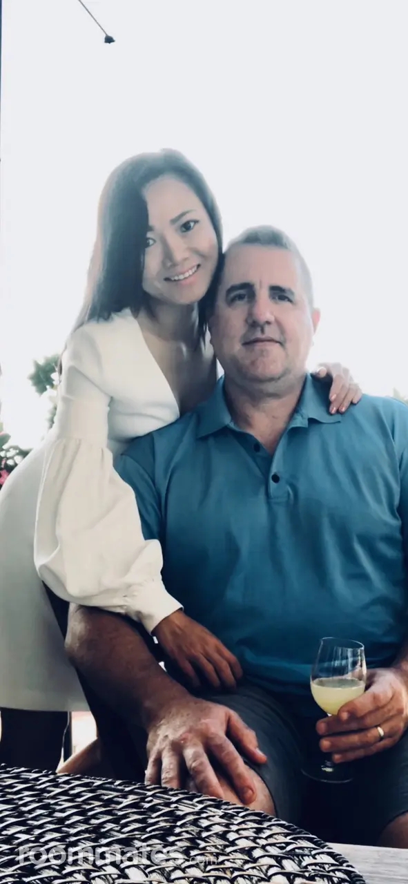 Profile photo 10 of 10