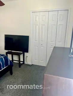 Room for rent in College Park, GA $850, house
