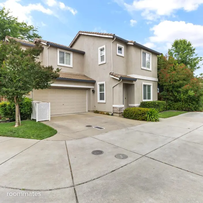 Room for rent in West Sacramento, CA $1200, house