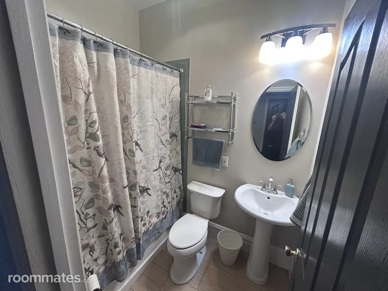 Profile photo 6 of 10