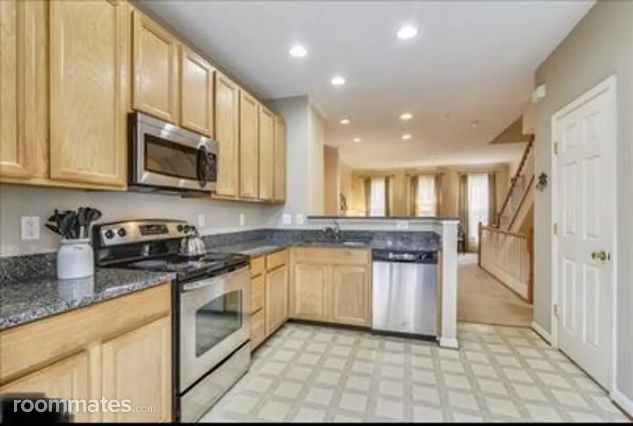 Profile photo 6 of 11