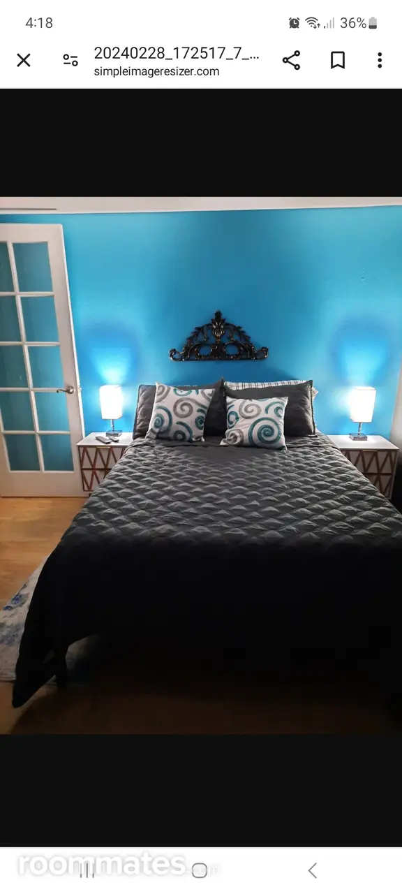 Profile photo 7 of 11