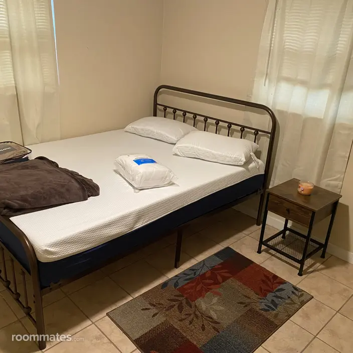 Room for rent in Holiday, FL $900, house