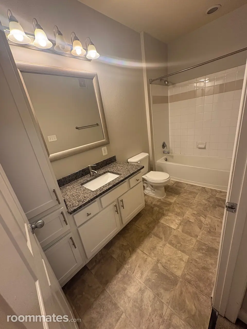 Profile photo 3 of 9