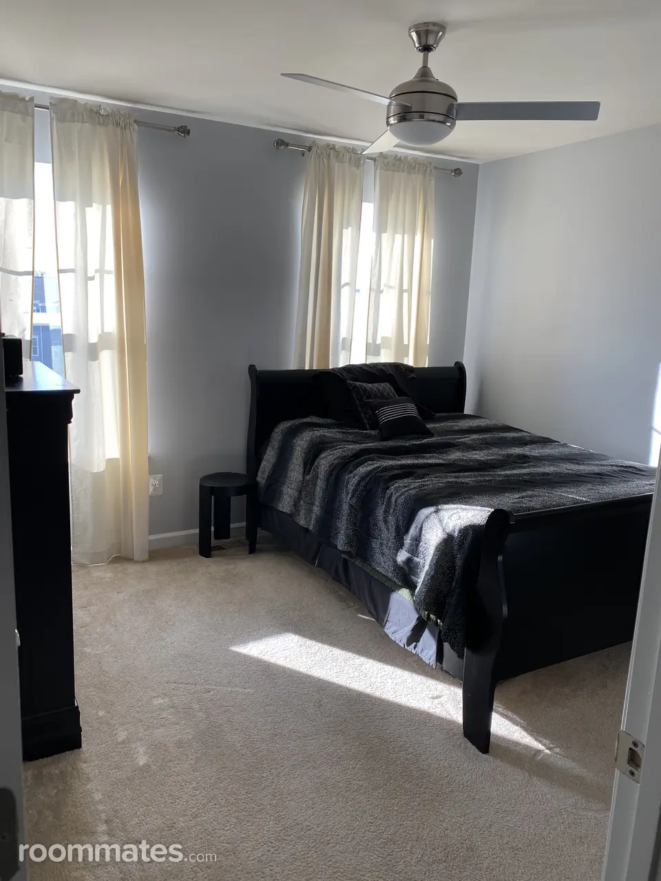 Profile photo 6 of 8