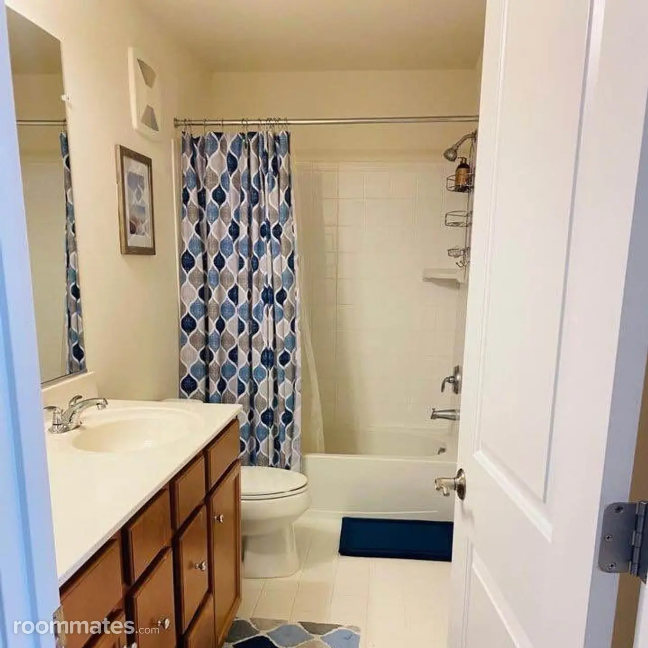 Profile photo 3 of 8