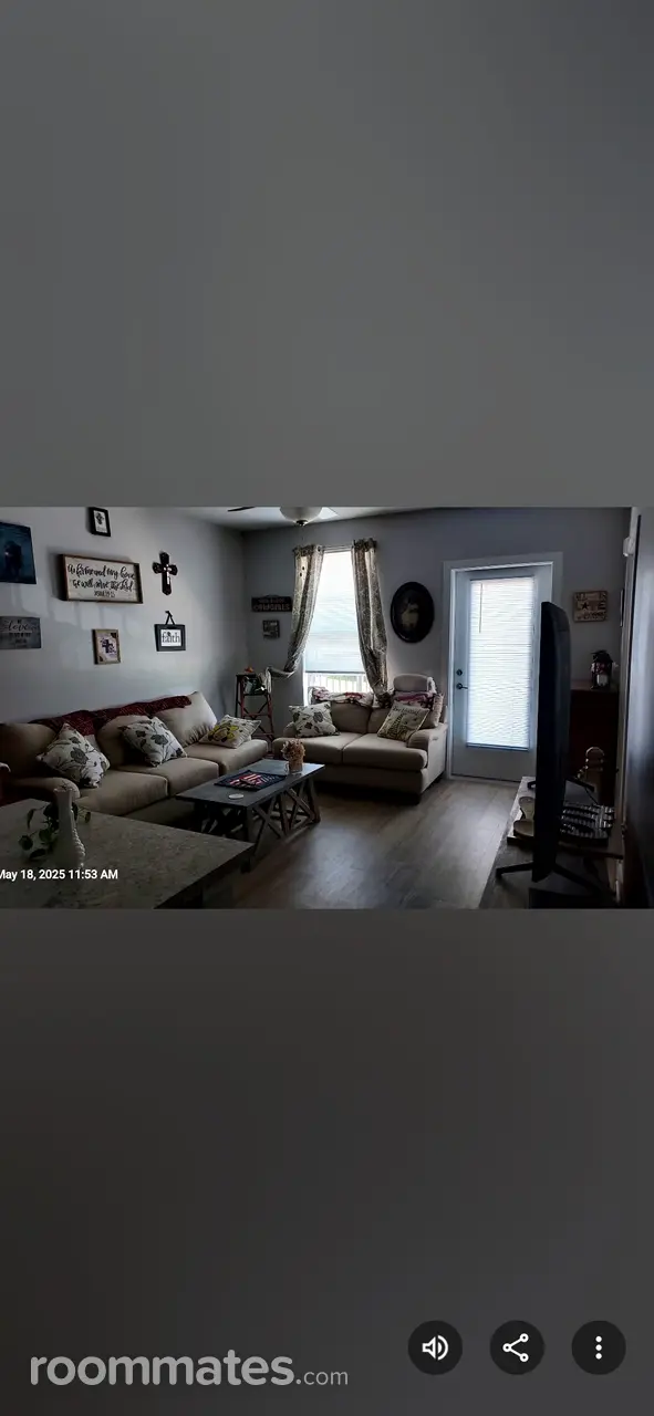 Profile photo 1 of 11