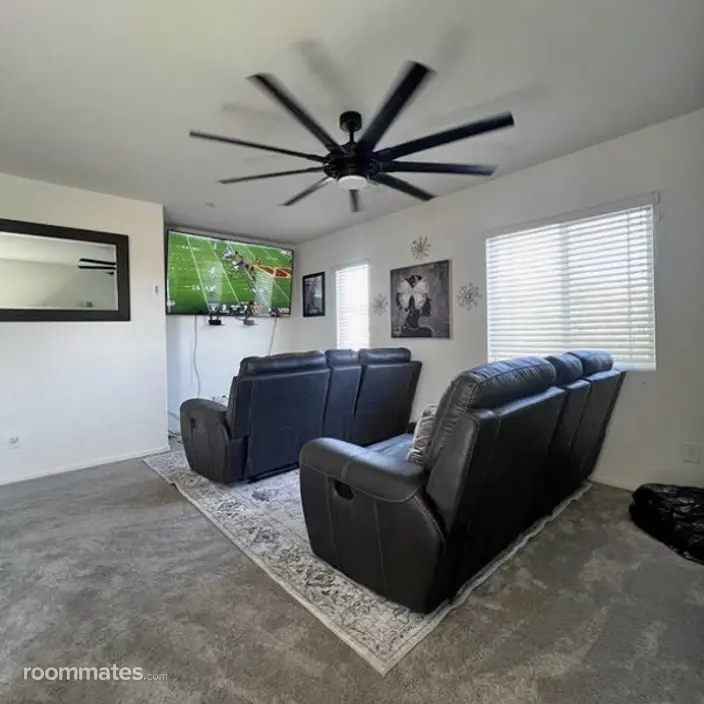 Room for rent in Las Vegas NV $900, house
