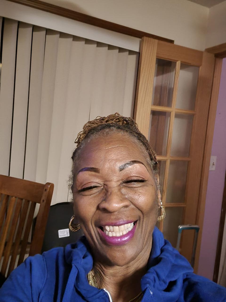 Profile photo 5 of 5