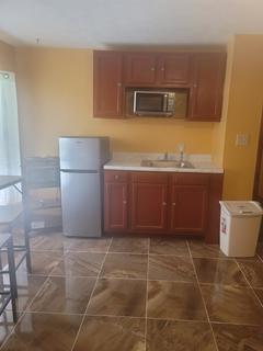 Room for rent in Hampton, GA $900, house