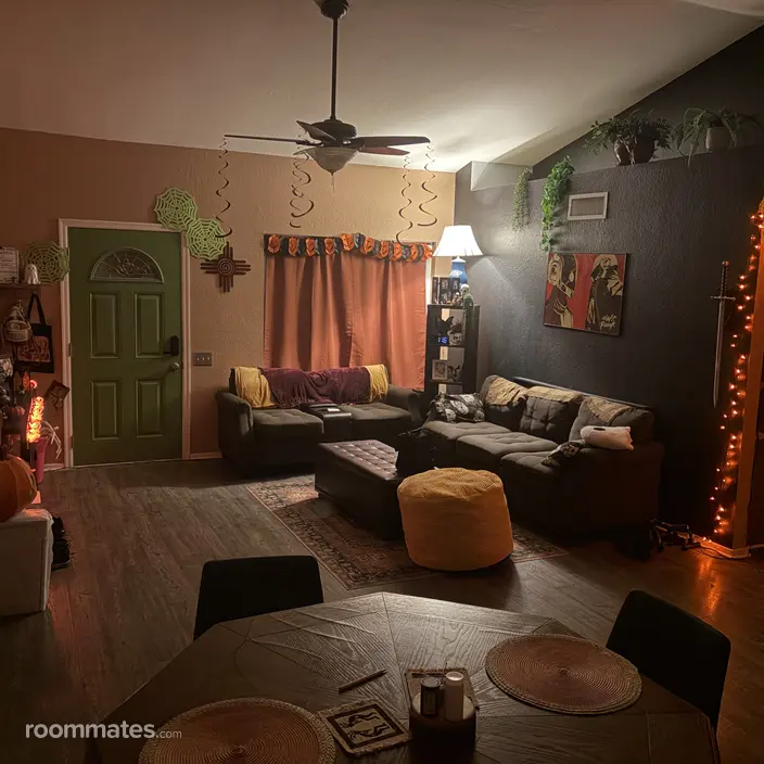 Room for rent in Phoenix AZ $1100, house