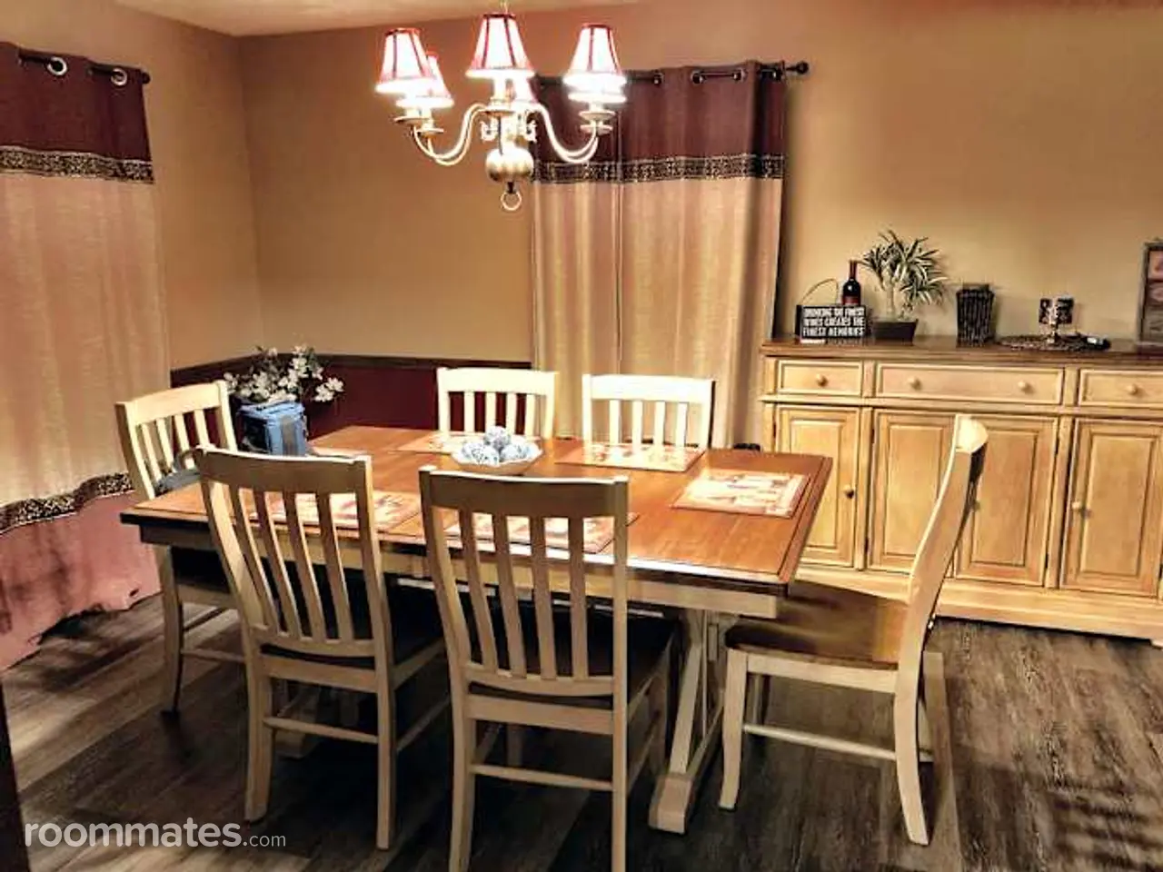 Profile photo 1 of 10