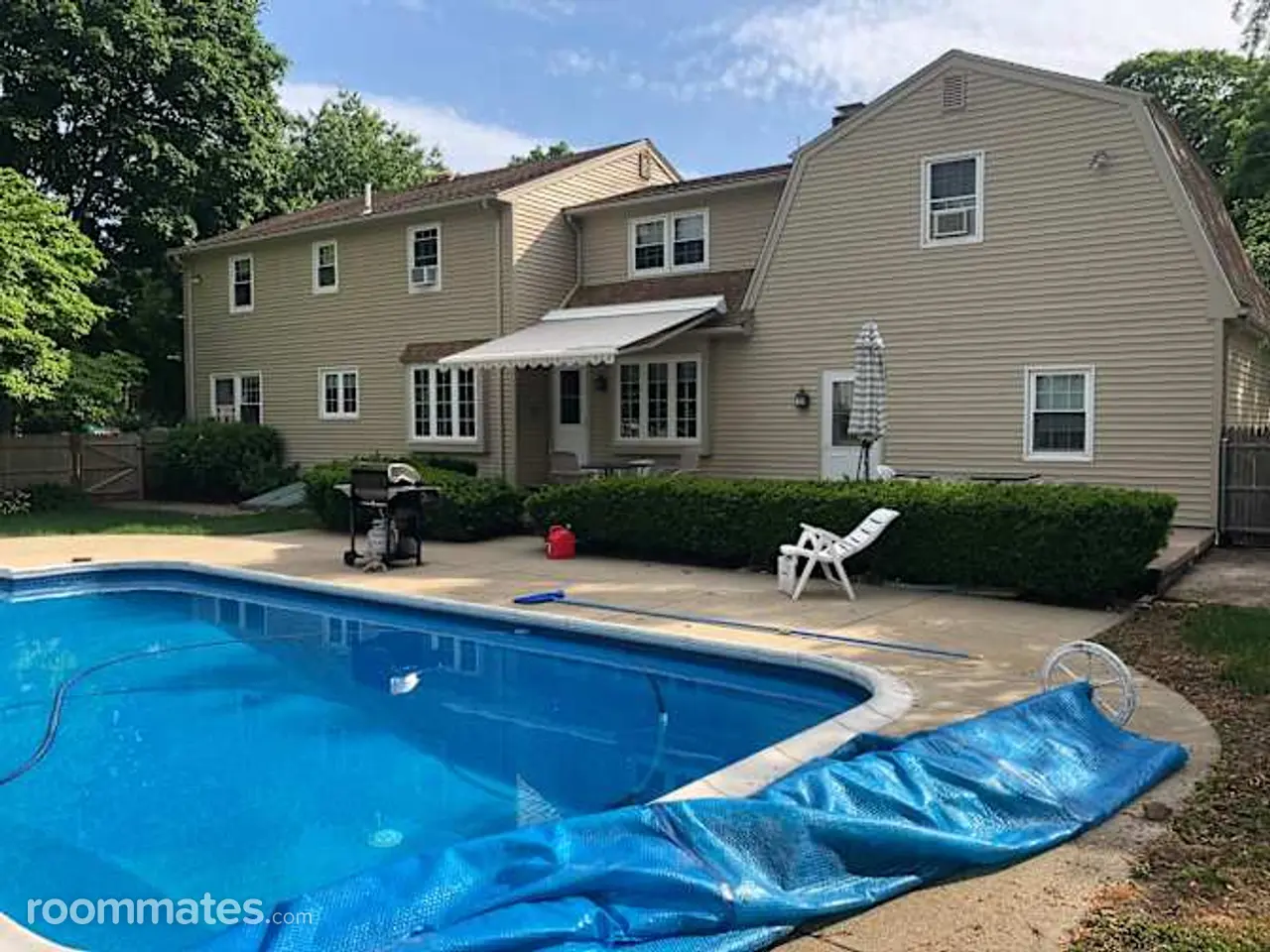 Profile photo 4 of 10