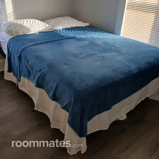 Room for rent in Sayreville, NJ $900, house