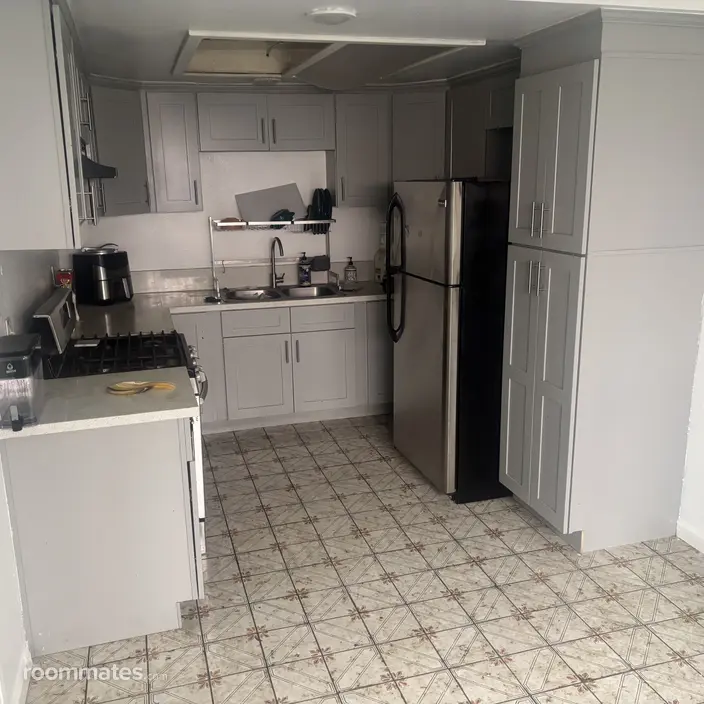 Room for rent in Los Angeles CA $900, townhouse