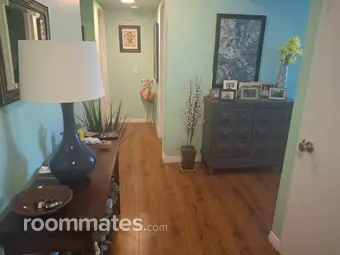 Room for rent in Cathedral City, CA $1100, condo