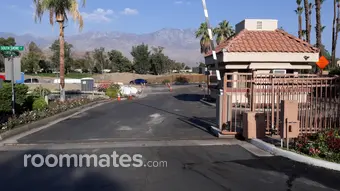 Room for rent in Cathedral City, CA $1100, condo