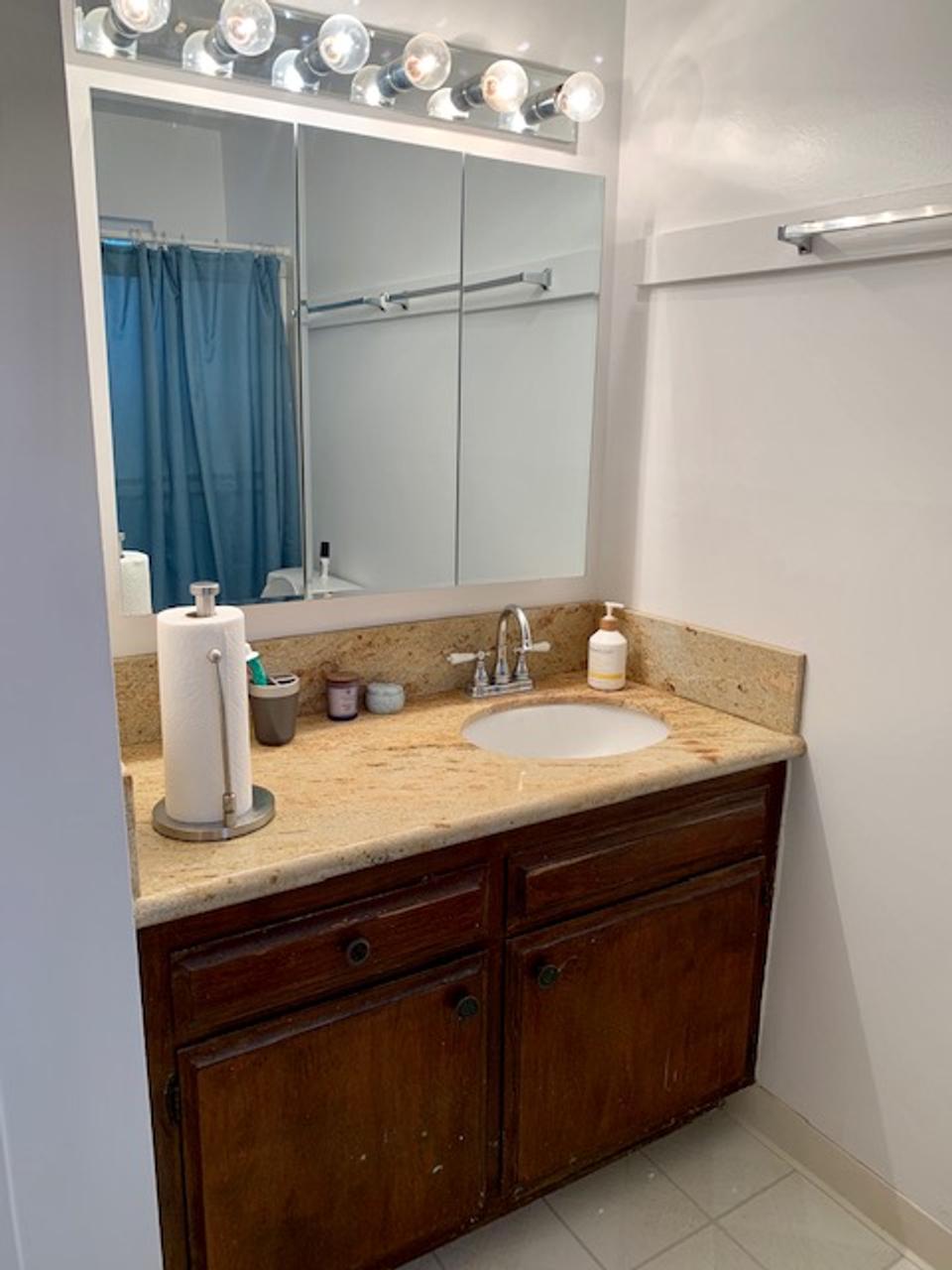 Profile photo 6 of 9