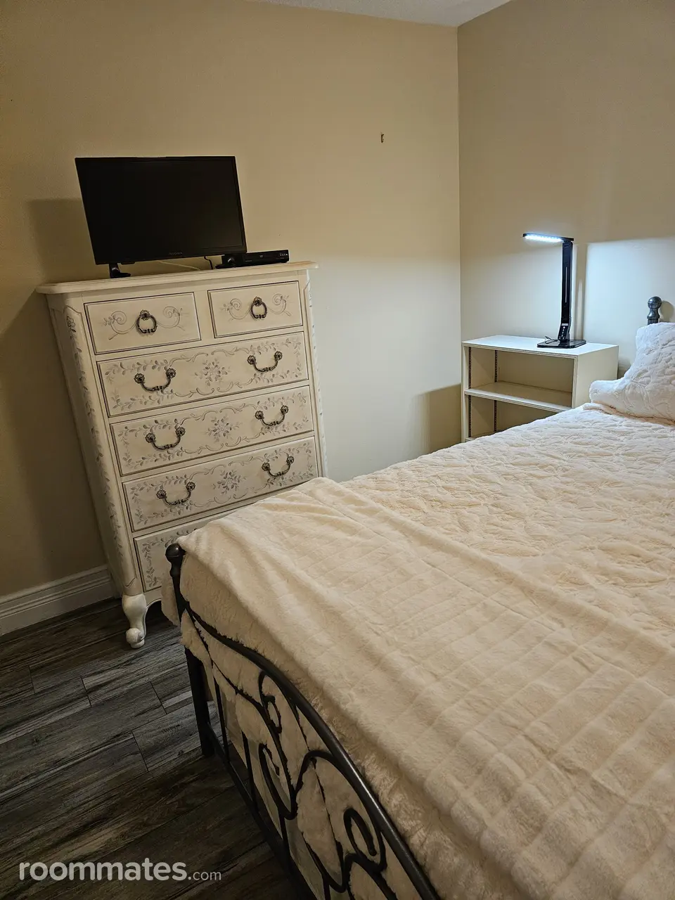 Profile photo 1 of 5