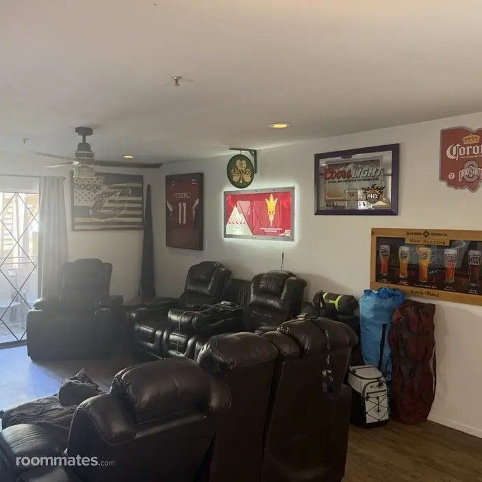 Room for rent in Scottsdale, AZ $900, condo