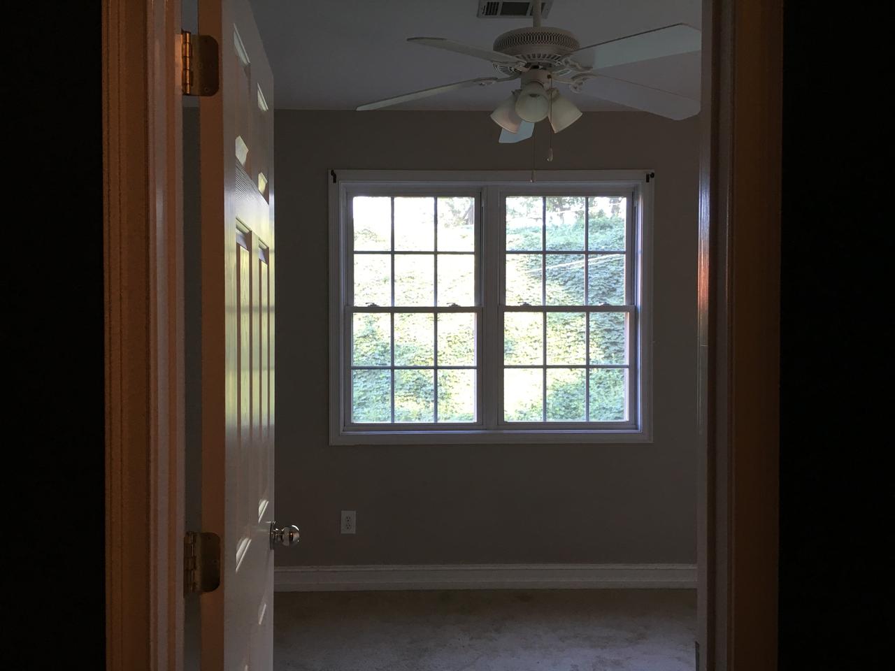 Profile photo 7 of 18