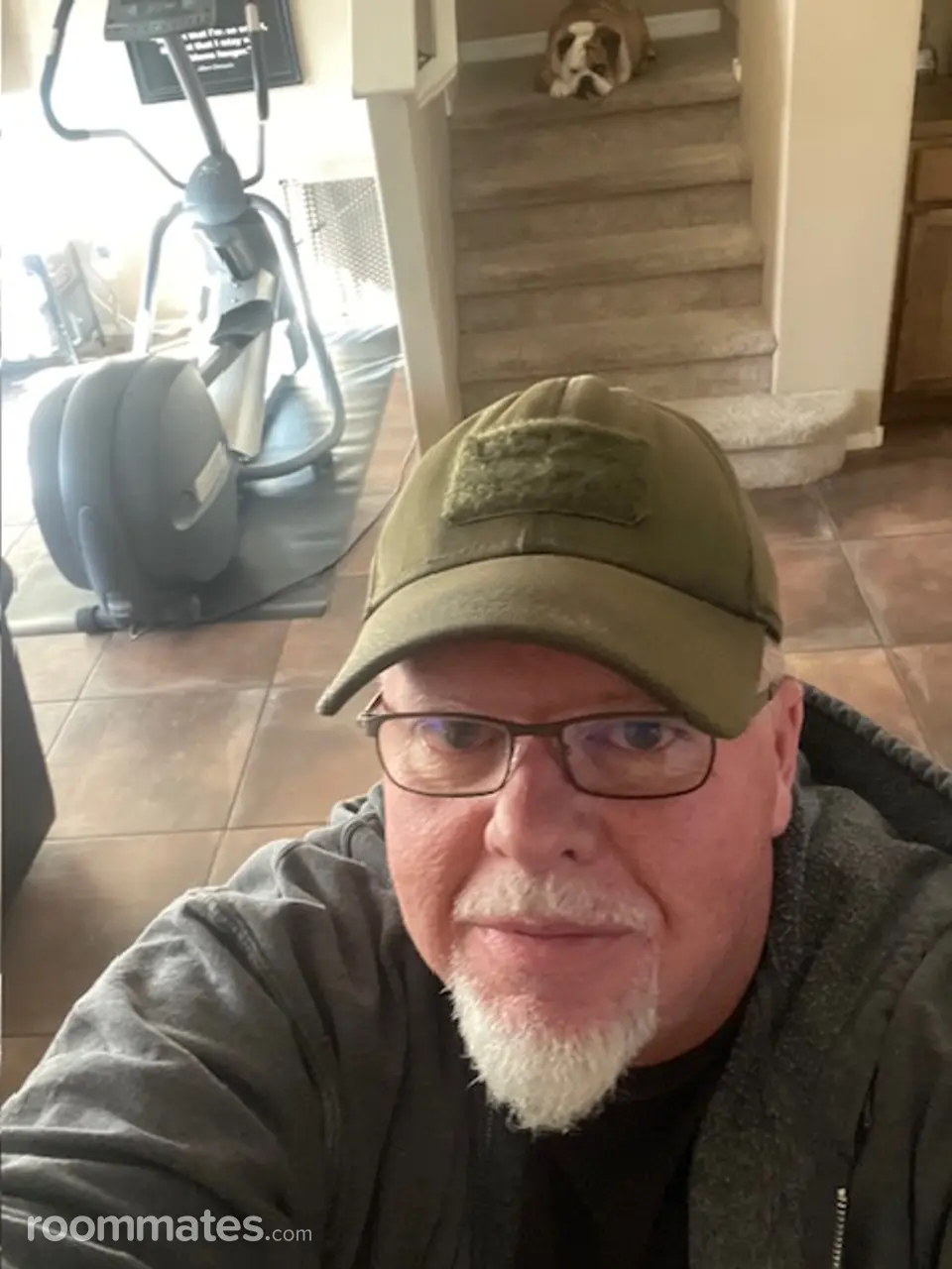 Profile photo 4 of 4