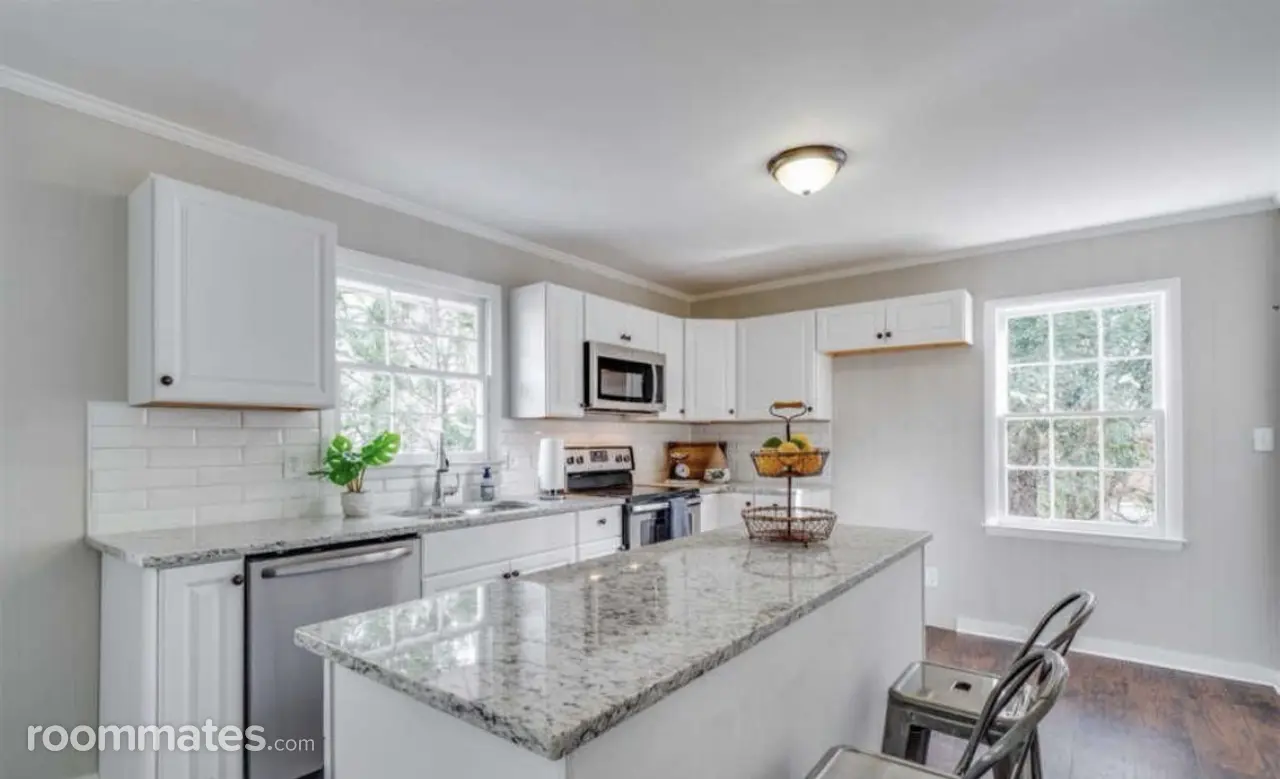 Profile photo 2 of 12