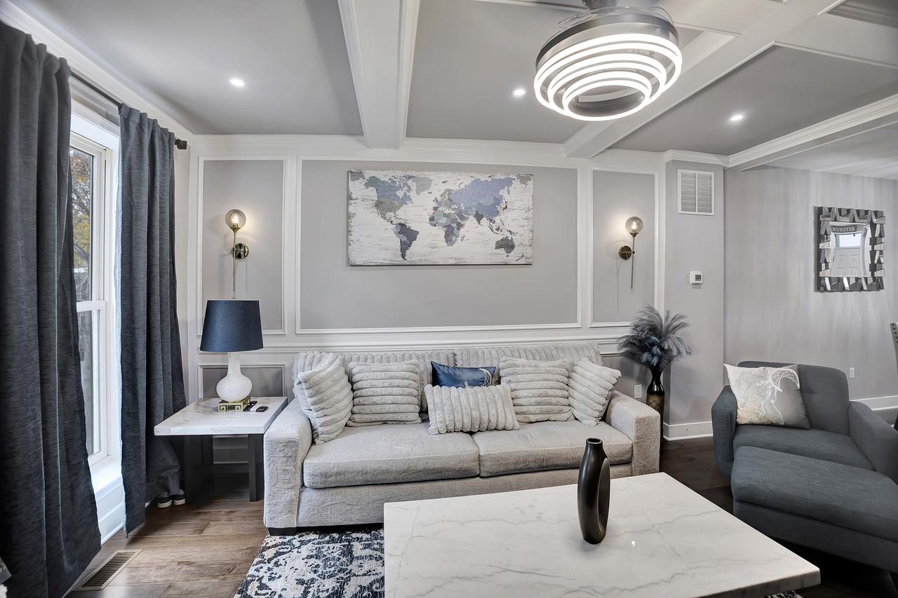 Profile photo 10 of 10