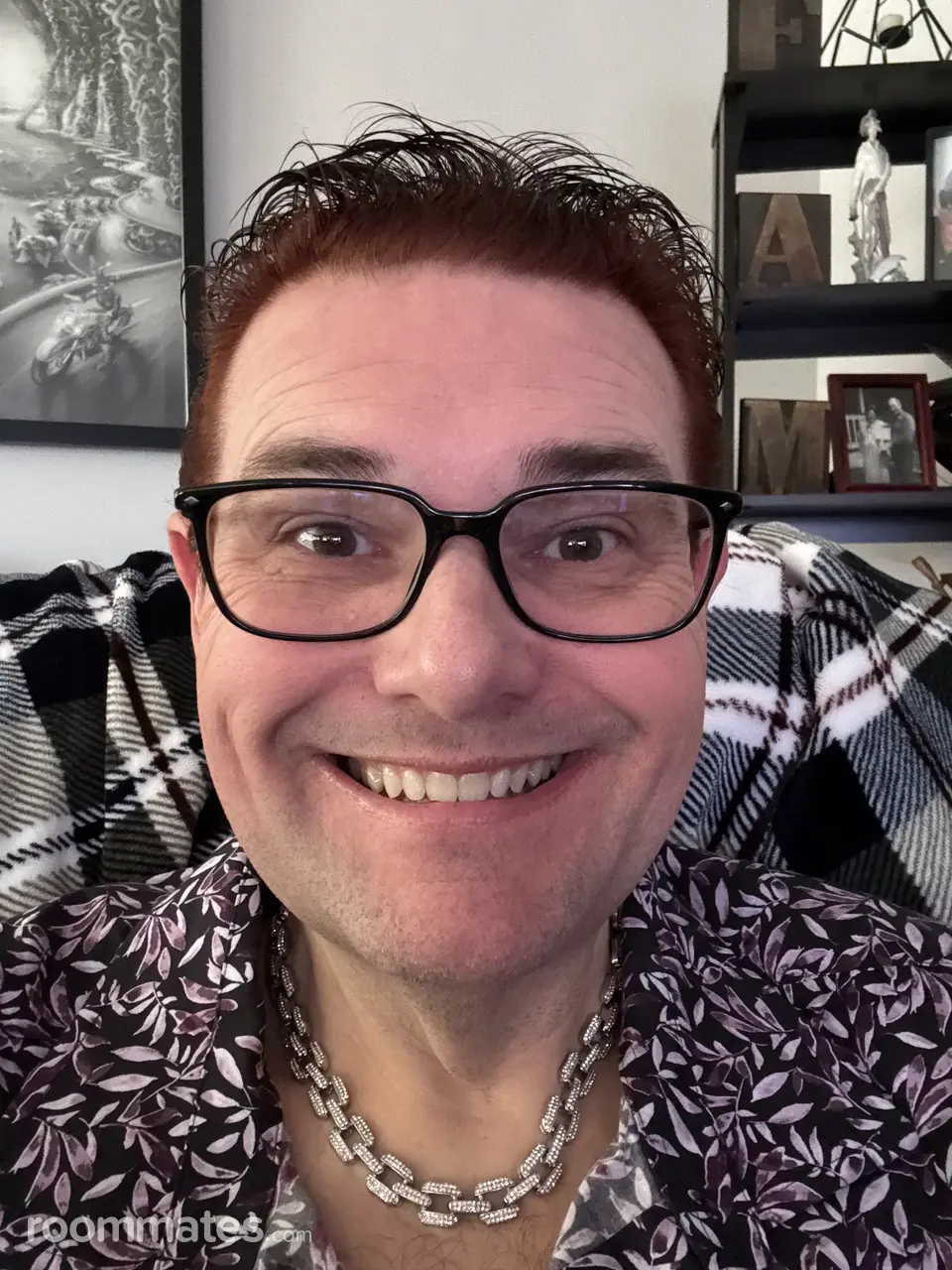 Profile photo 9 of 9