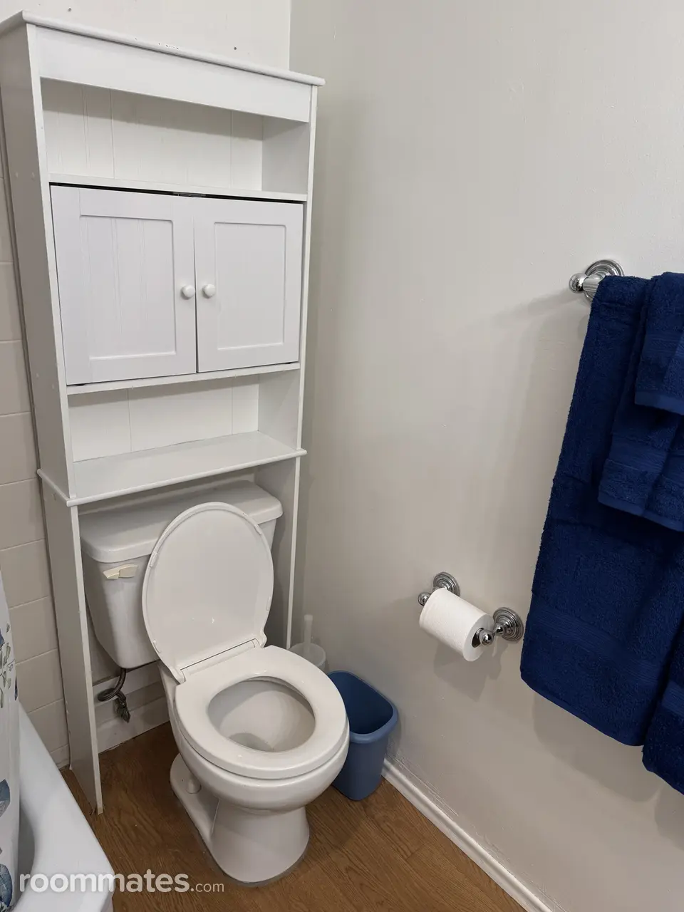 Profile photo 3 of 9