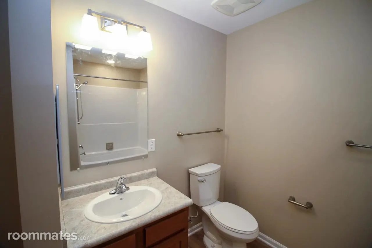 Profile photo 6 of 9