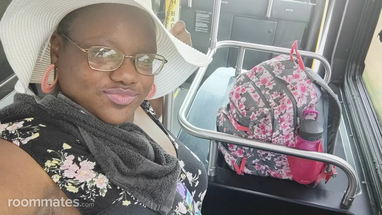 Profile photo 9 of 14