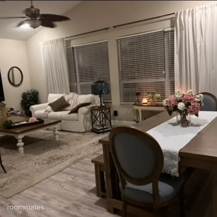 Room for rent in Cape Coral FL $1400, house
