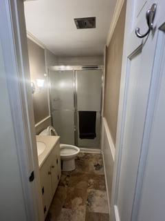 Room for rent in Bridgewater CT $850, house