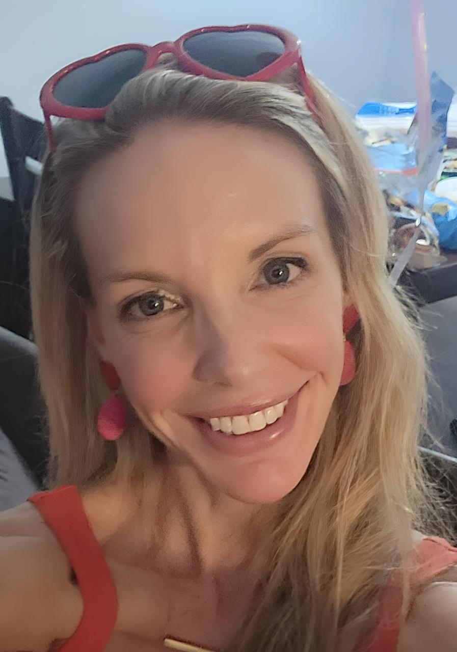 Profile photo 6 of 6