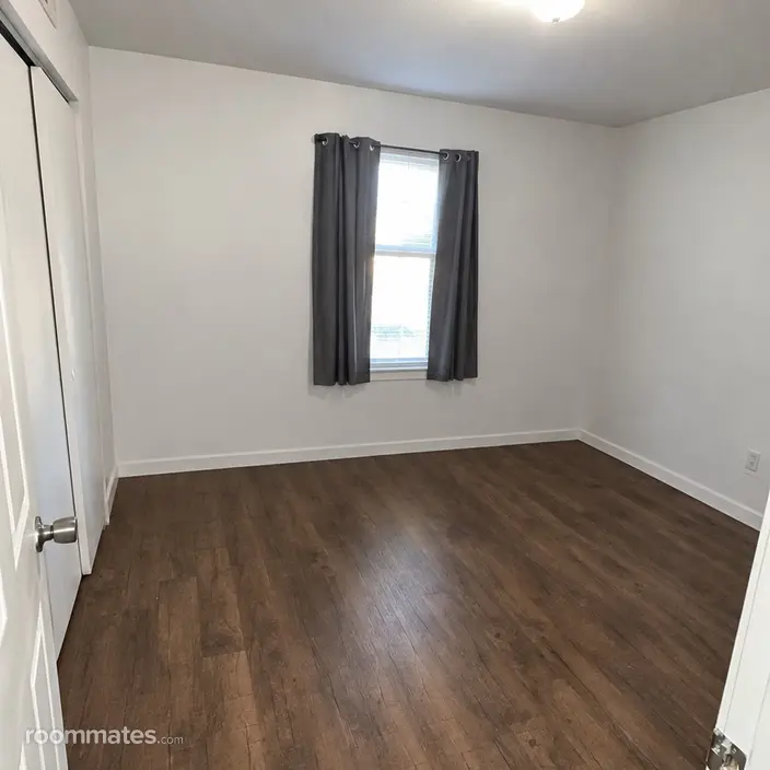 Room for rent in Pensacola FL $675, apartment