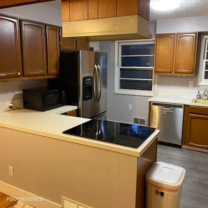 Room for rent in Portland OR $1050, house