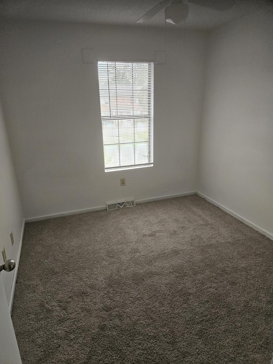 Profile photo 3 of 4